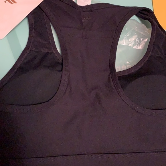 Fabletics On the Go medium impact black sports bra - Picture 6 of 7